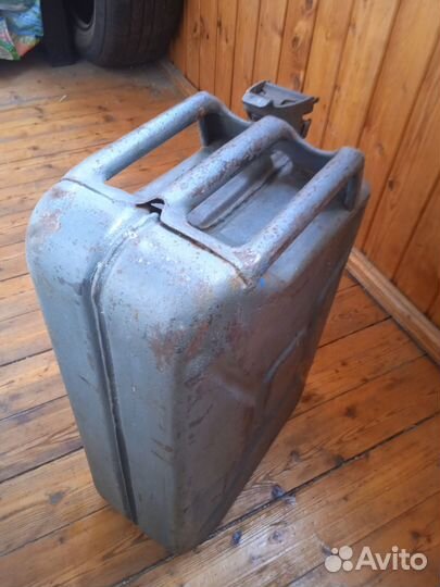 Канистра немецкая 20 л