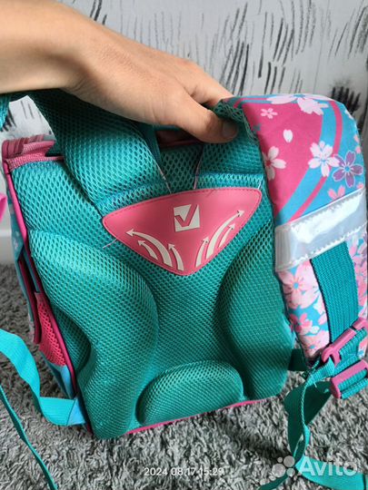 Рюкзак для девочки ортопедический