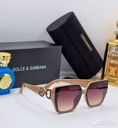 Очки солнцезащитные