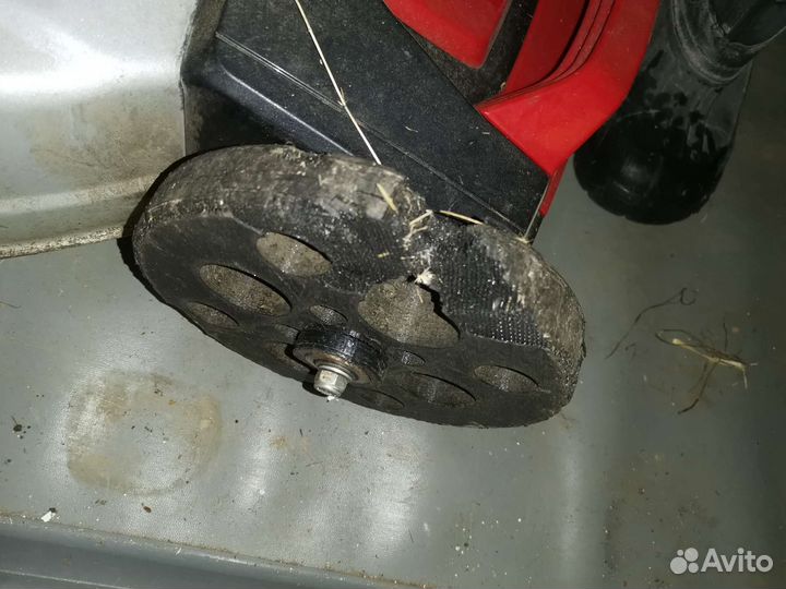 Газонокосилка бензиновая самоходная