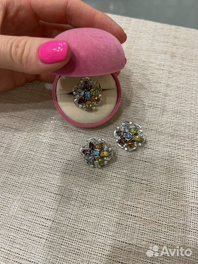 Серебряное кольцо и серьги