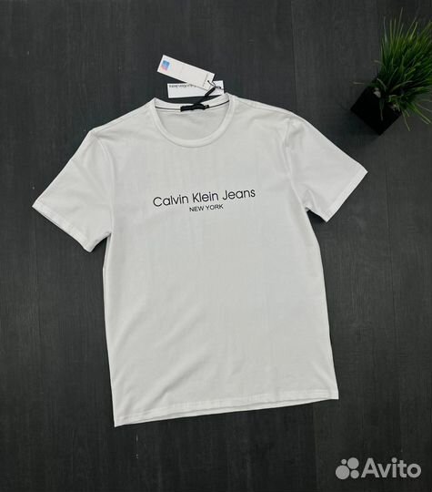 Футболка Calvin Klein