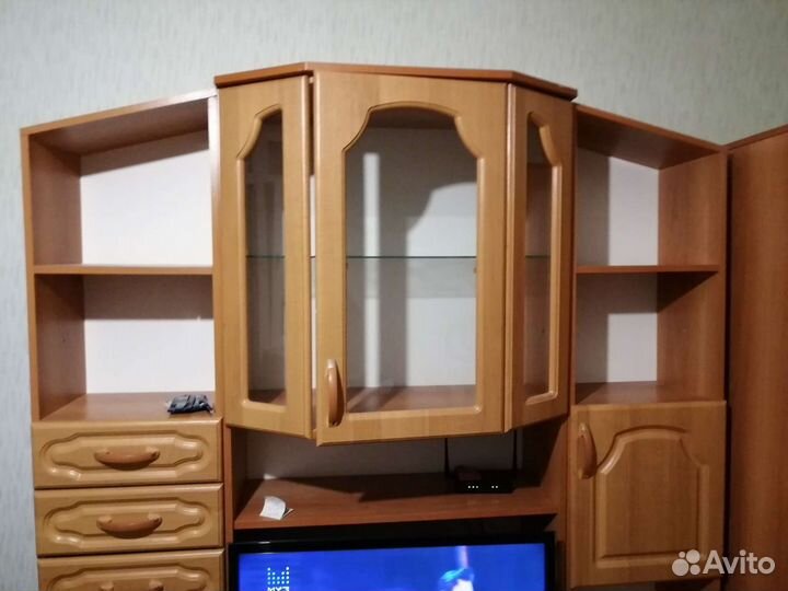 Стенка в гостиную