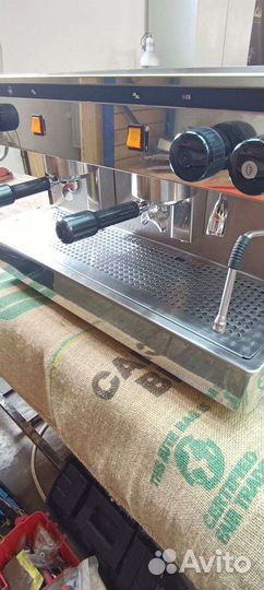 Профессиональная кофемашина