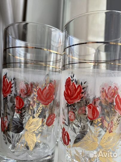 Наборы разных размеров фужеров и стаканов