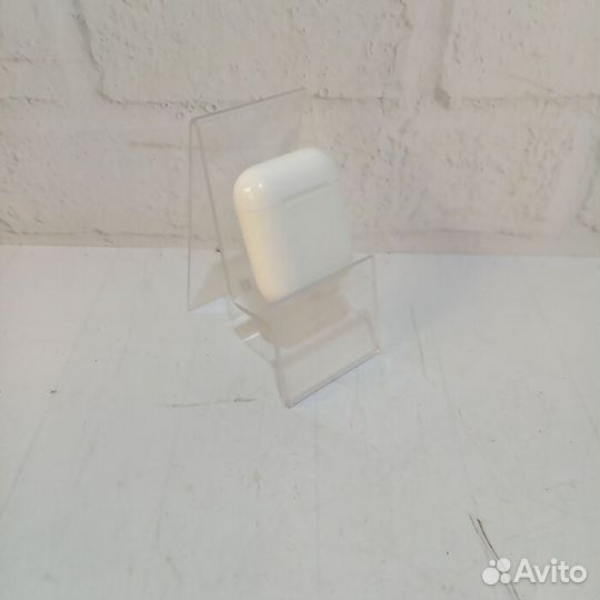 Беспроводные наушники Apple AirPods