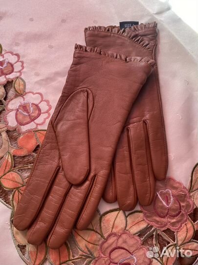 Перчатки кожаные женские