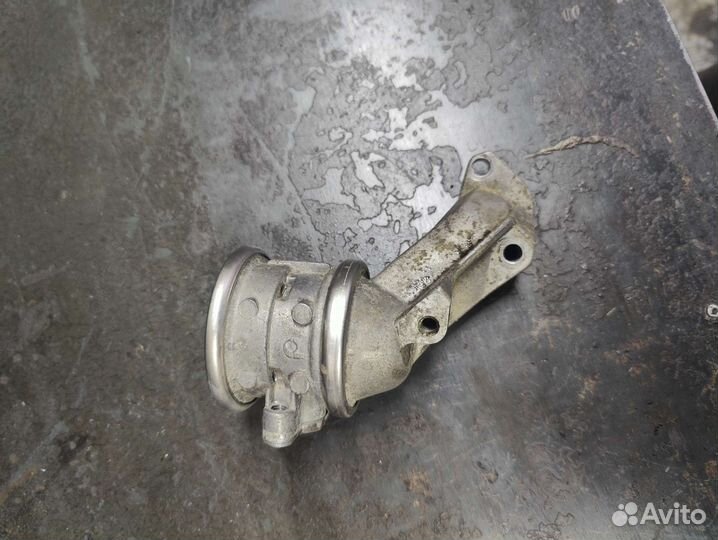 Клапан продувки катализатора VAG 06E131102A