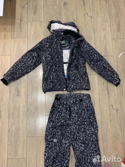 Сноубордический костюм женский