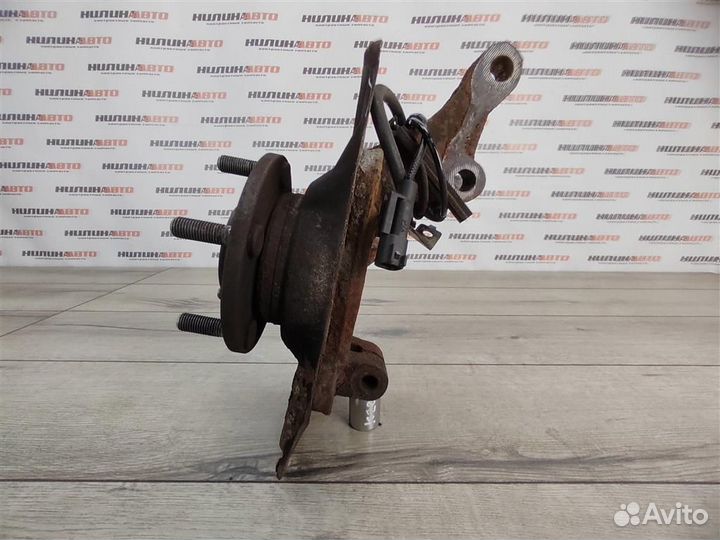 Кулак поворотный правый mitsubishi Lancer 10