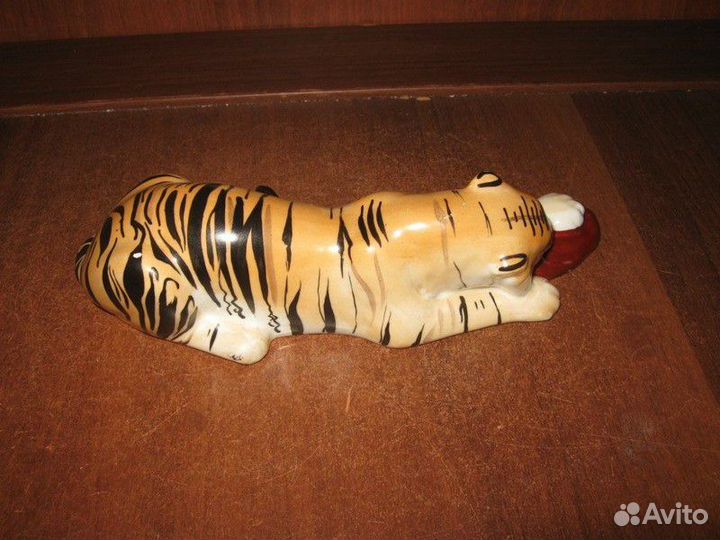 Фарфор.статуэт. 