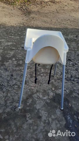 Стульчик для кормления IKEA с подножкой
