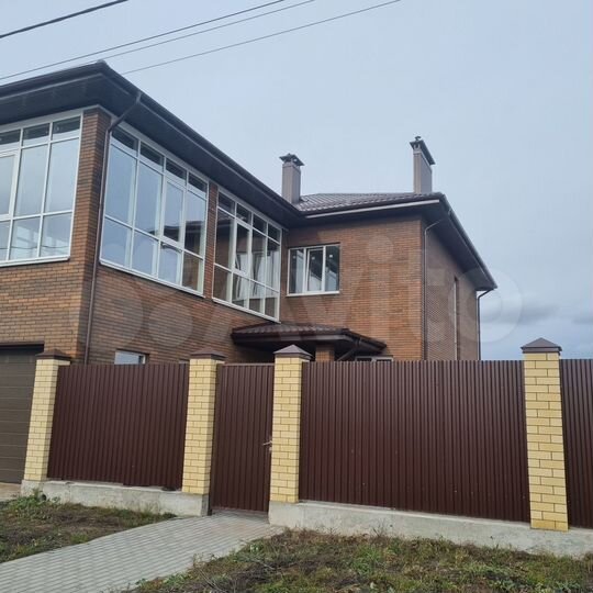 Коттедж 320 м² на участке 13 сот.