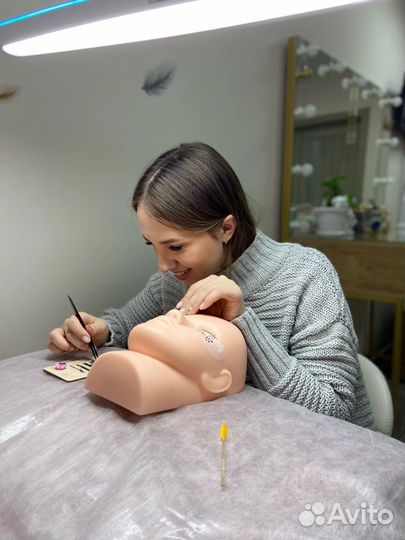 Обучение наращиванию ресниц с нуля