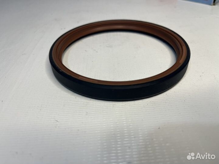 Сальник коленвала 90x104x11