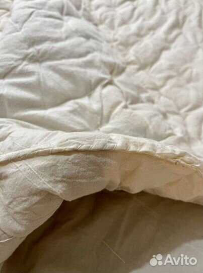 Новое одеяло из натуральной овечьей шерст