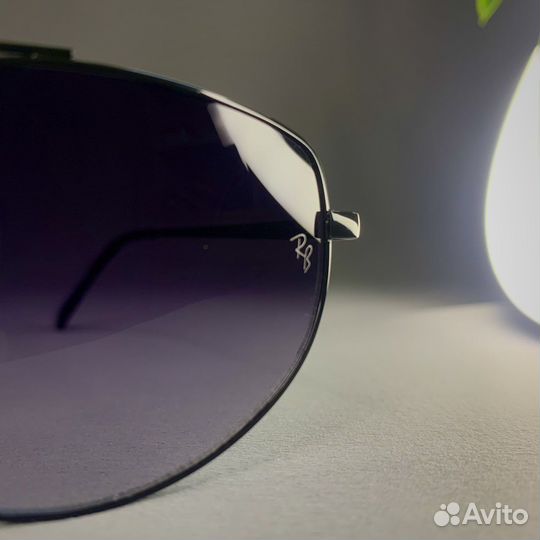 Солнцезащитные очки Ray ban