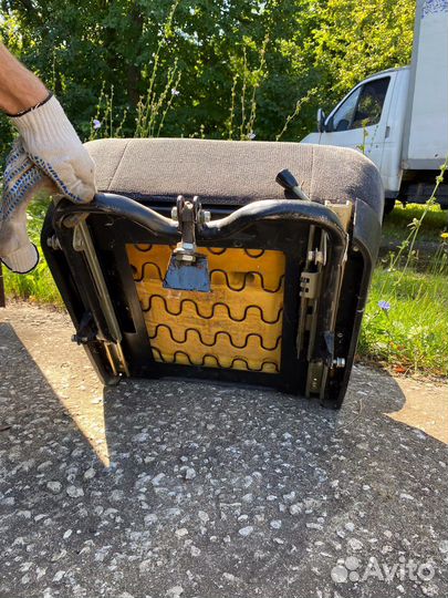 Передние сидение волга газель