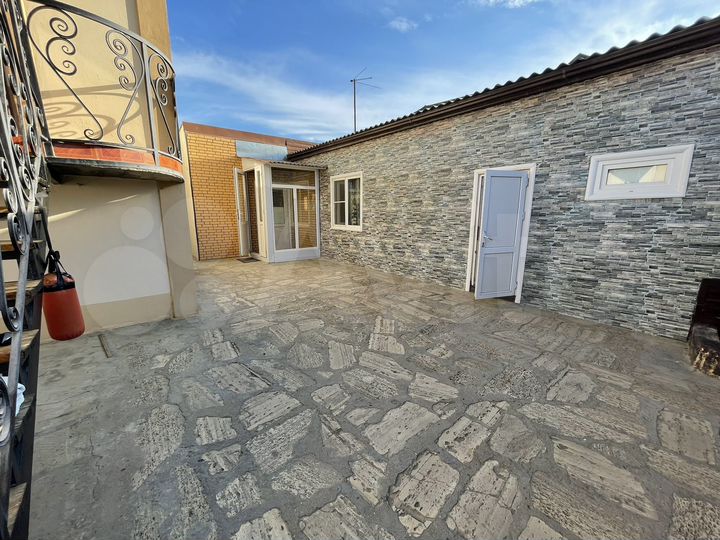 Дом 108 м² на участке 6 га