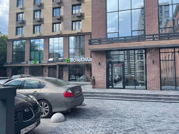 Помещение в центре города, 207 м²