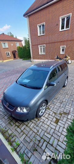 Volkswagen Touran 2.0 AMT, 2005, 298 801 км
