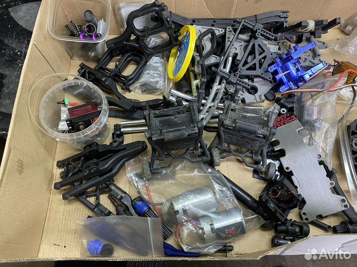 Traxxas e maxx