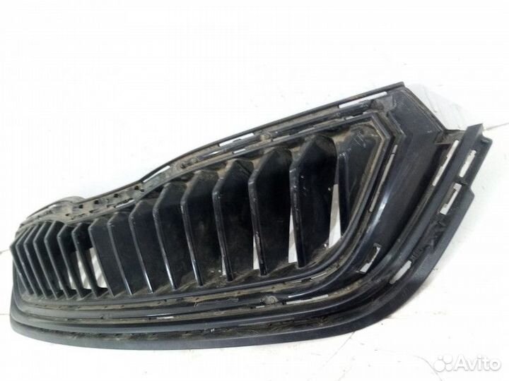 Решетка радиатора Skoda Rapid 2