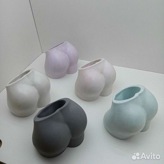 Кашпо Бедра из гипса ручная работа