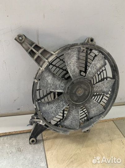 Вентилятор охлаждения Mitsubishi Pajero 4