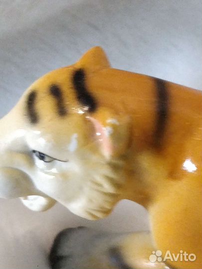 Тигр статуэтка керамика фарфор винтаж