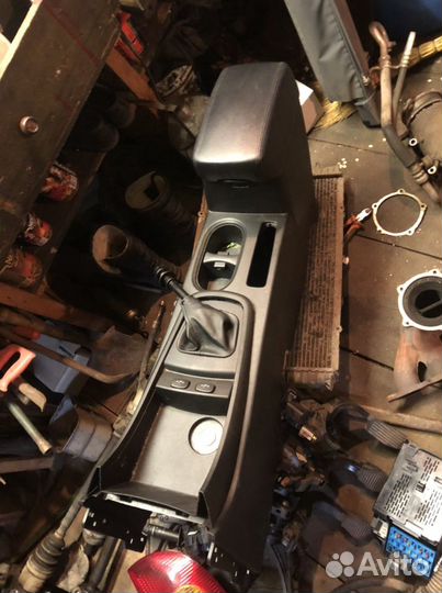 Тоннель с подлокотником Ssangyong Action New