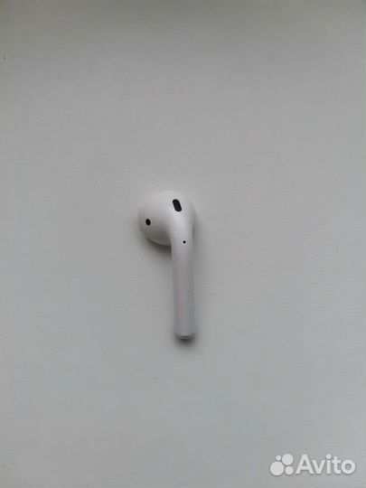 Левый наушник apple earpods