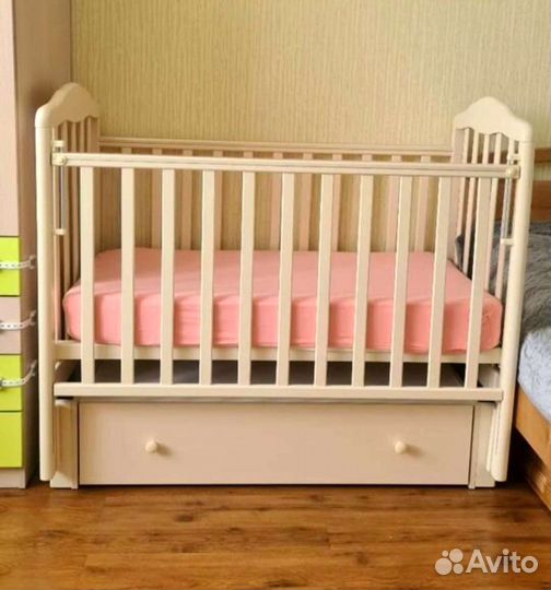 Детская кроватка с маятником+ящик+матрас