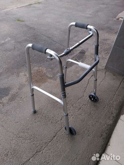 Взрослые шагающим ходунки Амакс