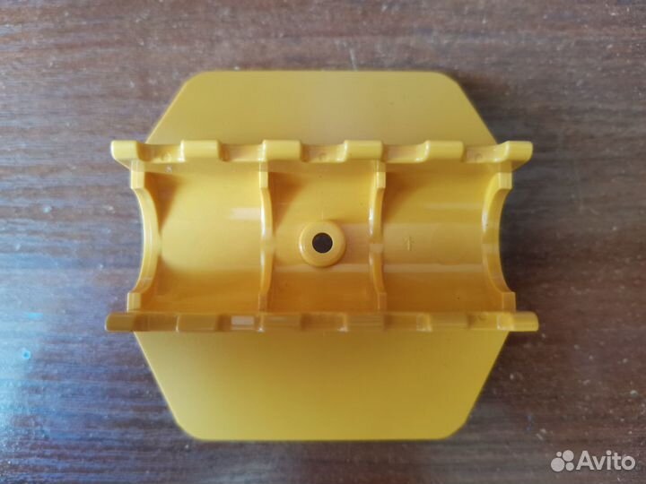 Нижняя часть подлокотника металлоискателя асе