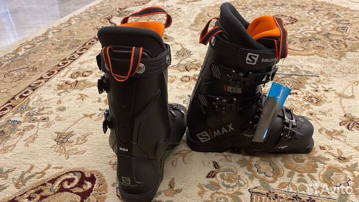 Горнолыжные ботинки