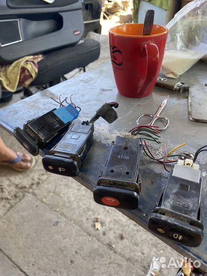 Киа Кларус кнопки аварийки,обогрева и т.д