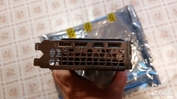 Видеокарта Gigabyte Geforce RTX 2060 gaming OC PRO