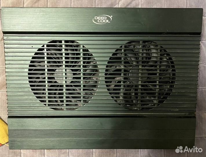 Охлаждающая подставка для ноутбука deed cool