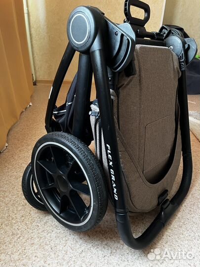 Коляска 2 в 1 grand flex