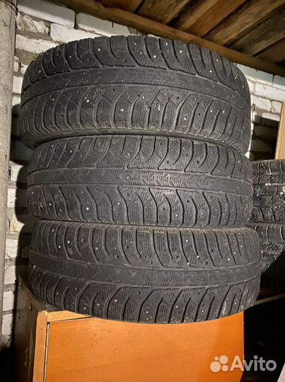 Bridgestone Ice Cruiser 7000 185/65 R15