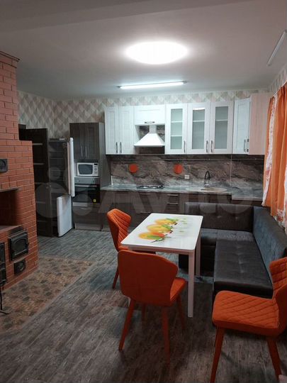 Коттедж 250 м² на участке 12 сот.