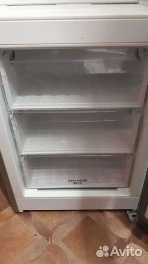 Холодильник 2х камерный