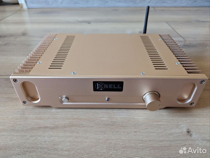 Gold Castom Amplifier