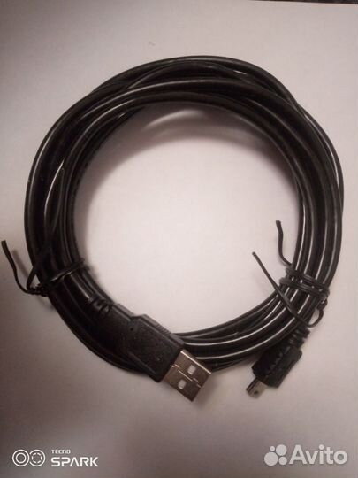 Кабель для компьютера