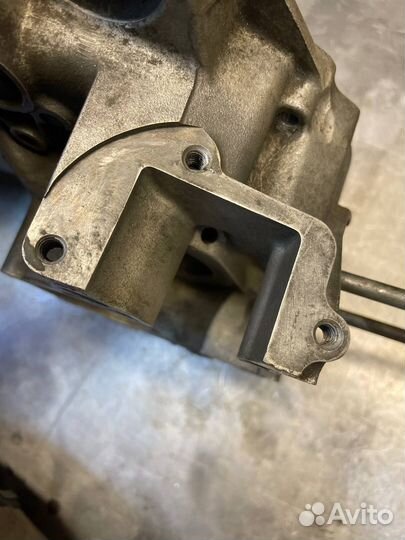 Картер Yamaha Jog 5BM Левая половина Оригинал