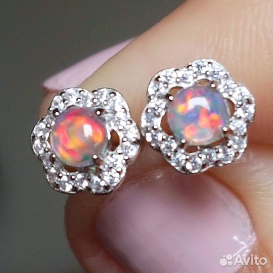 Серебро 925 Серьги-пусеты с опалом и цирконием