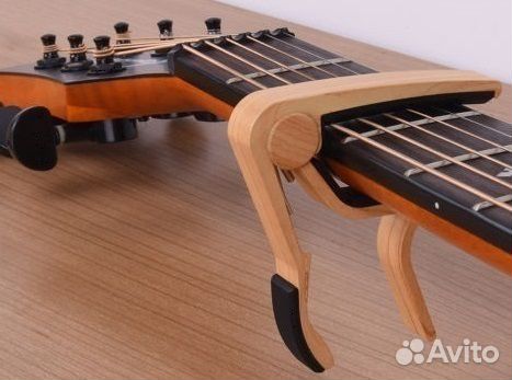 Каподастр для гитары