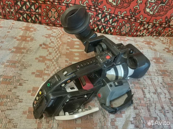 Видеокамера Canon DM-XL1e