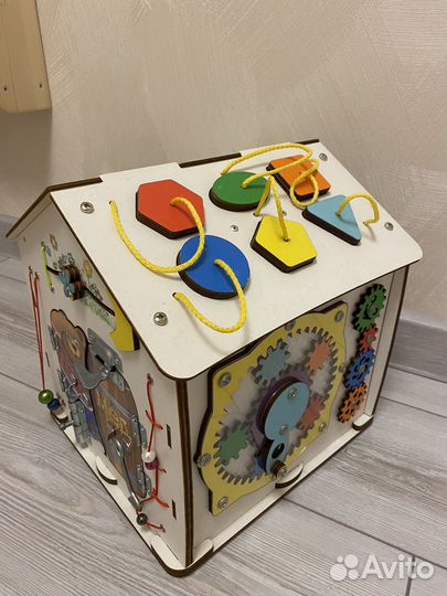 Бизиборд бизикуб